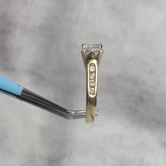 Princess cut quad diamond ring - Picture 2 of 4